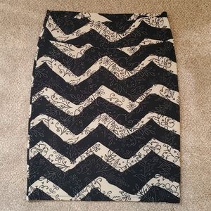 Lularoe Cassie pencil skirt, black and cream, XXL